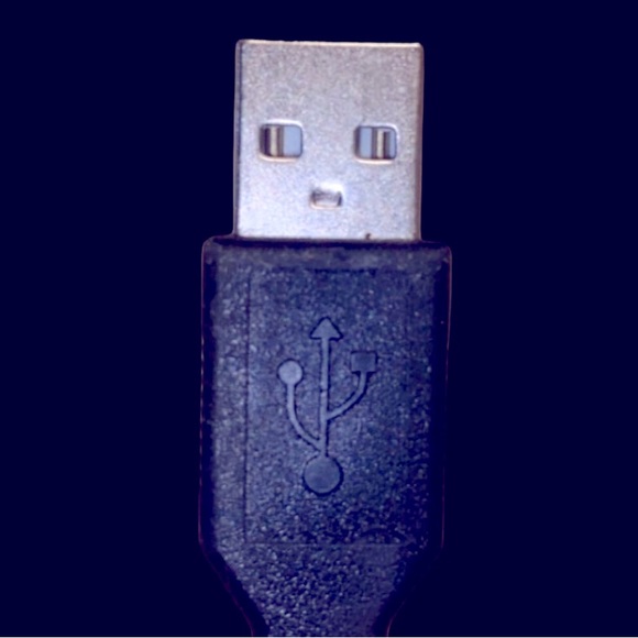 Iridescent Himalayan Salt Lamp glows on/off✨✨✨ - Picture 3 of 3